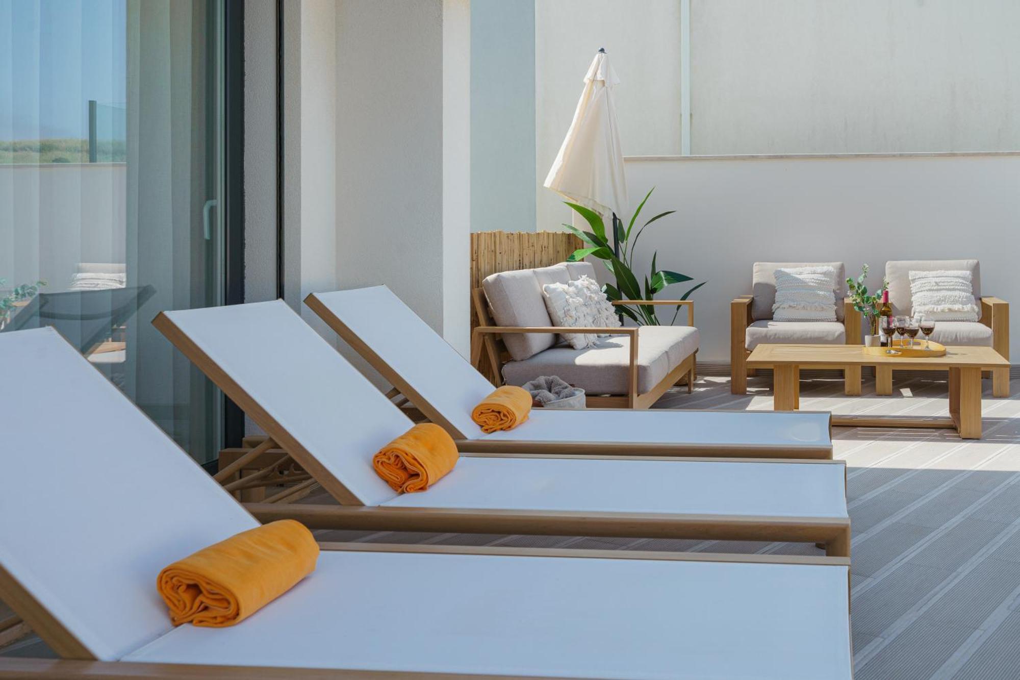 לוריניה Beach Villa With Ocean View מראה חיצוני תמונה